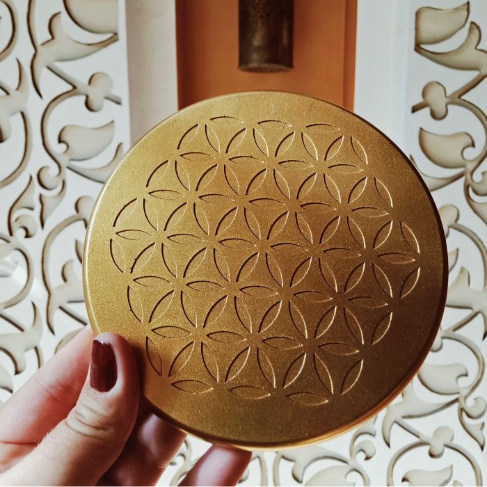 bronze charge plate white patterb