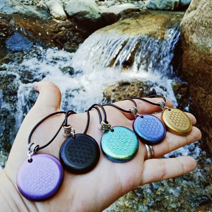 pendants brook