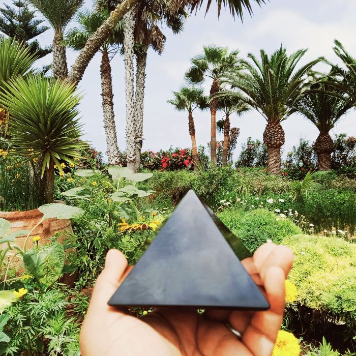 pyramid sultana garde
